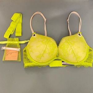 Victoria’s Secret 5-Way Sexy Little Things Push-Up